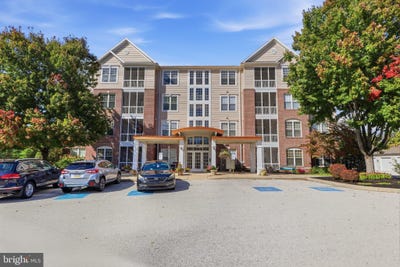 /international/us/1010-crest-way-york-pa-110120552555/