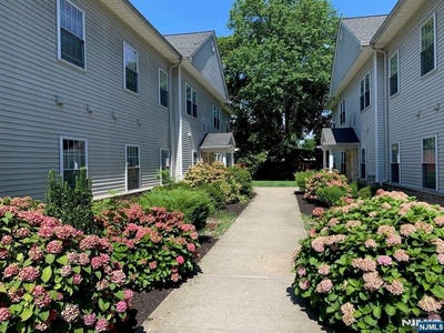 /international/us/47-53-central-avenue-rochelle-park-nj-110107086683/