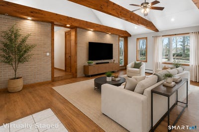 /international/us/208-bungay-road-seymour-ct-110108351269/