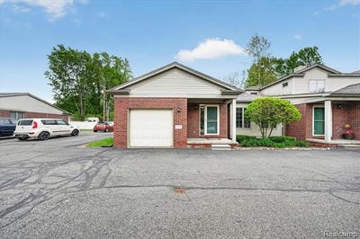 /international/us/6020-n-newburgh-road-westland-mi-110108021279/