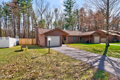 /international/us/73-pepper-bush-place-ballston-spa-ny-110107390660/