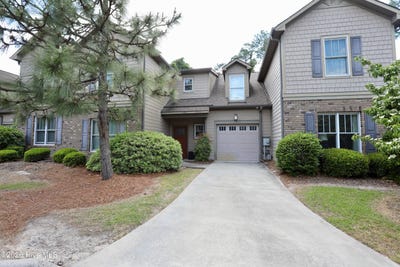 /international/us/195-pinebranch-court-southern-pines-nc-110108343367/
