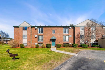 /international/us/132-english-village-road-manchester-nh-110108128471/