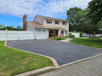 /international/us/23-saratoga-avenue-medford-ny-110101075945/?lang=it