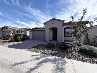 /international/us/4323-w-palace-station-road-new-river-az-110107547832/