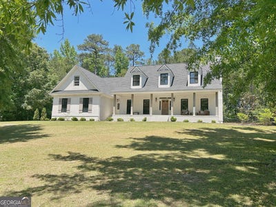 /international/us/2004-moores-mill-drive-lanett-al-110108100176/