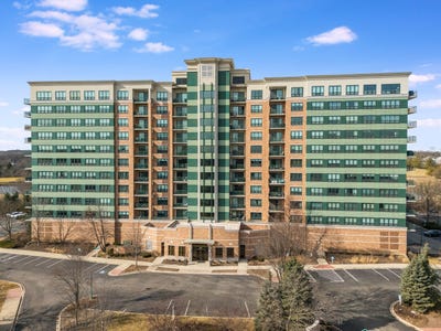 /international/us/woodridge-il-110105880779/