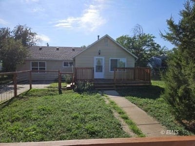 /international/us/817-n-merriam-ave-miles-city-mt-110101217709/