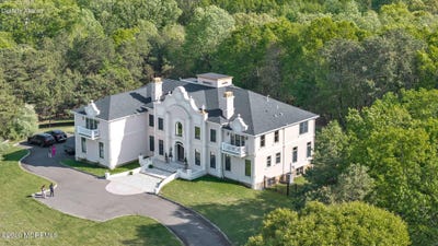 /international/us/37-robbins-road-s-millstone-nj-110107952390/