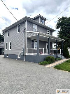 /international/us/239-old-bridge-turnpike-east-brunswick-nj-110108476567/