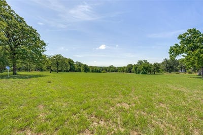 /international/us/116-county-road-142-whitesboro-tx-110099903824/