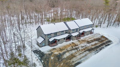 /international/us/11-lodgepole-lane-newry-me-110105632039/