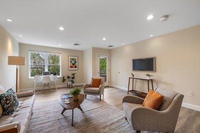 /international/us/320-rindge-ave-cambridge-ma-110100946920/