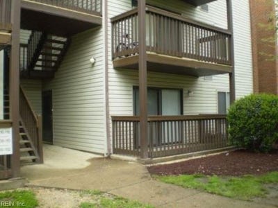 /international/us/102-wells-court-hampton-va-110107259707/