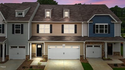/international/us/818-pryor-street-mebane-nc-110091963776/