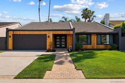 /international/us/15999-via-de-las-palmas-rancho-santa-fe-ca-110106471494/