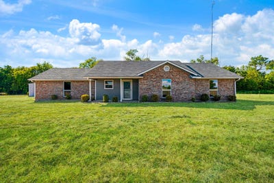 /international/us/7676-farm-market-137-road-paris-tx-110119946914/