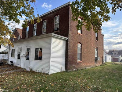/international/us/1432-avenue-d-fort-madison-ia-110100974481/
