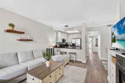 /international/us/1027-s-stresa-anaheim-hills-ca-110108471207/