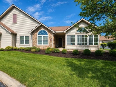 /international/us/5227-redford-drive-brunswick-oh-110107554466/