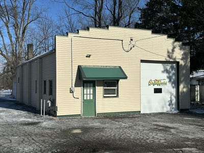 /international/us/14947-michigan-avenue-marshall-mi-110105842149/