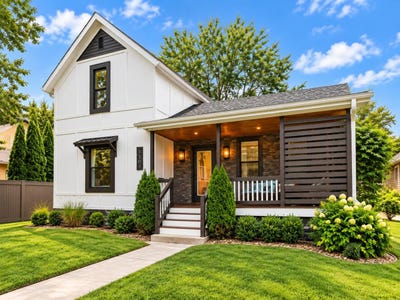 /international/us/110-sycamore-street-e-three-oaks-mi-110119948267/