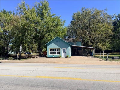 /international/us/605-mount-olive-street-siloam-springs-ar-110120157233/