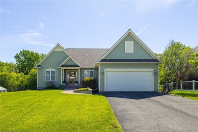 /international/us/5248-overlook-lane-canandaigua-ny-110108536562/