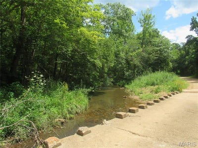 /international/us/0-n-czar-tower-17-18-acres-road-steelville-mo-110093388883/