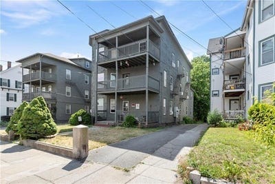 /international/us/420-rathbun-st-woonsocket-ri-110110355827/