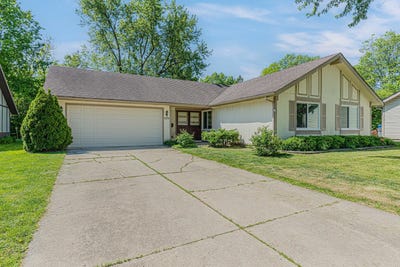 /international/us/1272-arlington-drive-w-hanover-park-il-110108356300/