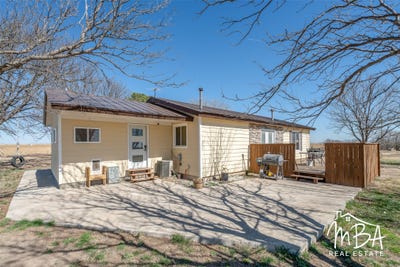 /international/us/2496-road-240-deerfield-ks-110106820392/