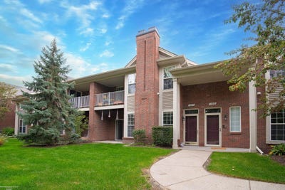 /international/us/15344-yale-drive-clinton-township-mi-110120095345/