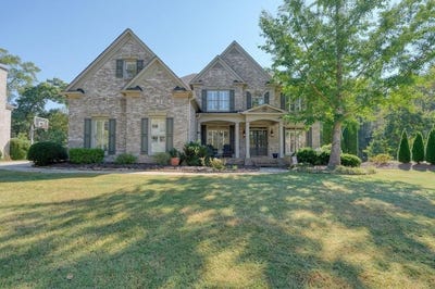 /international/us/624-devon-brooke-drive-woodstock-ga-110120575694/