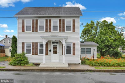 /international/us/238-penn-street-topton-pa-110109026928/