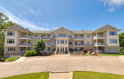 /international/us/14100-pinnacle-pointe-drive-unit-202-clive-ia-110100563862/