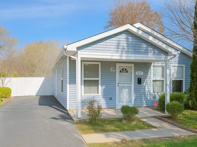 /international/us/1712-11th-street-waukegan-il-110108660509/