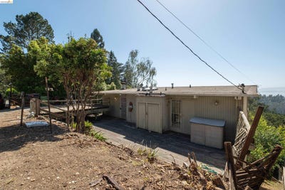/international/us/7279-snake-rd-oakland-ca-110108586988/