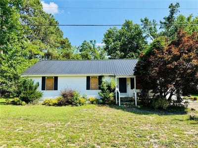 /international/us/3159-e-white-pond-road-fairmont-nc-110100499319/