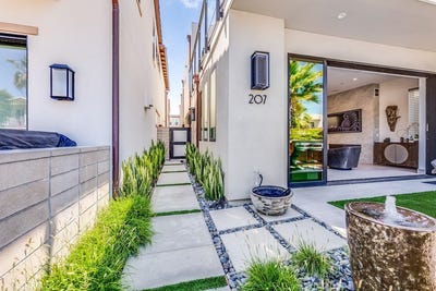 /international/us/207-1st-seal-beach-ca-110096951041/