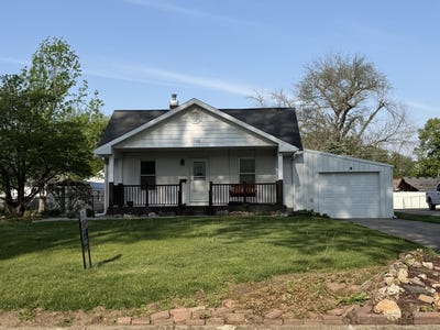 /international/us/1163-english-ave-marshall-mo-110105018245/