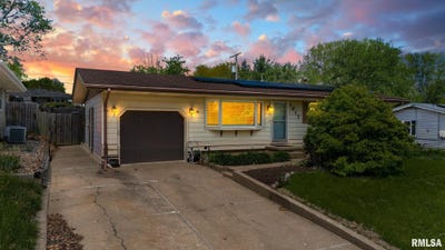 /international/us/1917-w-daytona-drive-peoria-il-110107692485/