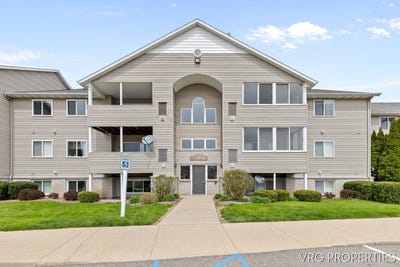 /international/us/8354-n-jasonville-court-se-caledonia-mi-110107627841/