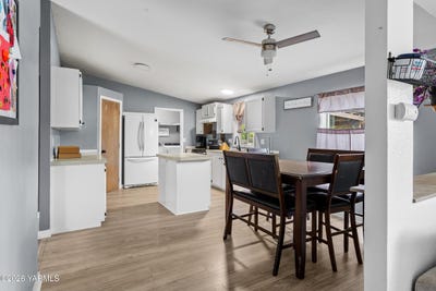 /international/us/111-goose-haven-ln-yakima-wa-110107889651/