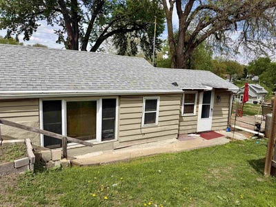 /international/us/2729-s-palmetto-st-sioux-city-ia-110104494624/