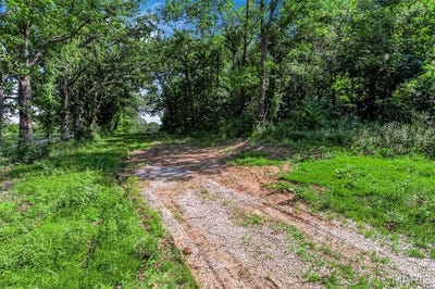 /international/us/671-birkhead-road-winfield-mo-110100629356/