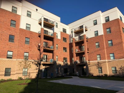 /international/us/301-n-madison-street-woodstock-il-110108695300/