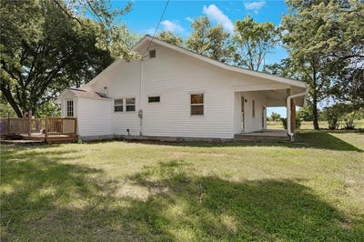 /international/us/1169-sw-state-58-highway-holden-mo-110100864298/