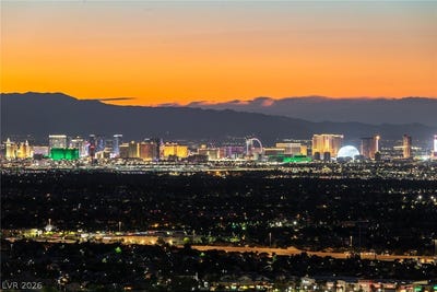/international/us/426-tranquil-peak-court-henderson-nv-110107395382/