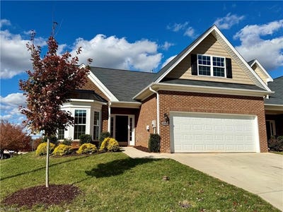 /international/us/6548-donahue-drive-whitsett-nc-110103273138/